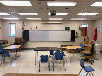 South Daytona Elementary School Classroom Standard in South Daytona