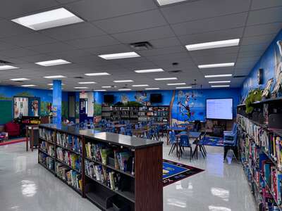 Riverview Elementary School (3641) Library in Riverview