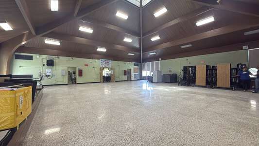 Clancy/Maggiore Elementary School for the Arts Cafeteria in Kenner 2