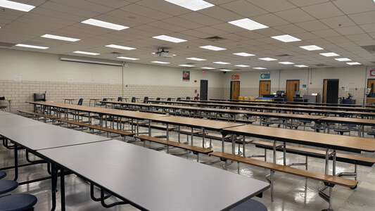 Western Oaks Middle School Cafeteria in Bethany