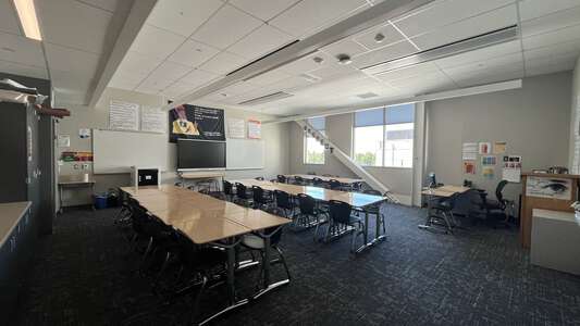 Thomas Jefferson High School Classroom Standard in Auburn