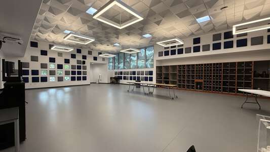 South Lake Middle School Music Room in Irvine