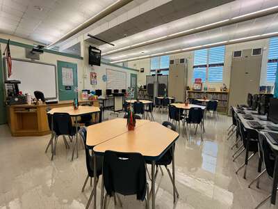 Flagami Elementary School Library in Miami