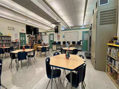 Flagami Elementary School Library in Miami