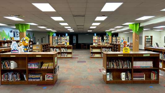 Tanglewood Elementary School Library in Fort Myers