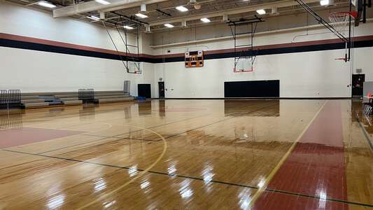 West Mesquite High School Gym - Practice in Mesquite