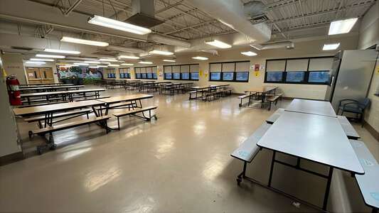 Drake - John B Drake Elementary School Cafeteria in Chicago 2
