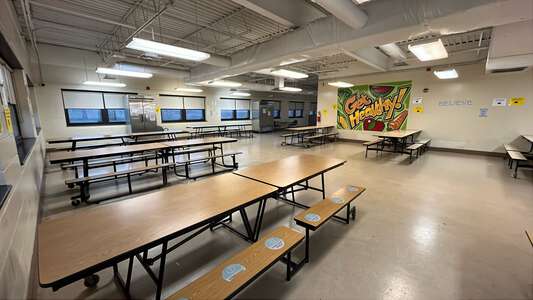 Drake - John B Drake Elementary School Cafeteria in Chicago 4
