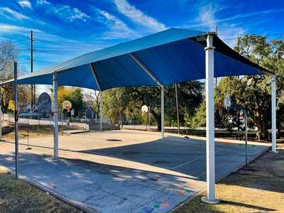 Maplewood Elementary School Outdoor Basketball Courts in Austin
