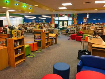 Hart Elementary School Library in Austin