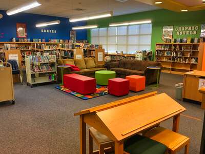 Hart Elementary School Library in Austin
