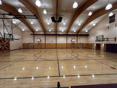 Boones Ferry Primary School Fauna Gym in Wilsonville