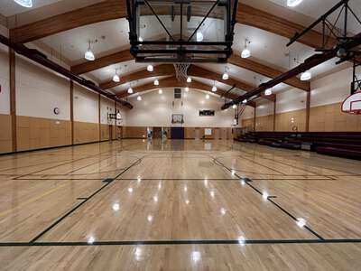 Boones Ferry Primary School Fauna Gym in Wilsonville