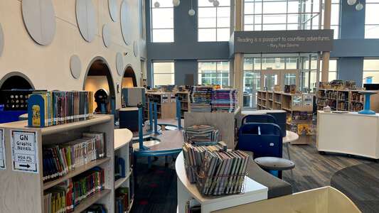 Canyon Ranch Elementary School Library - CRE in Irving