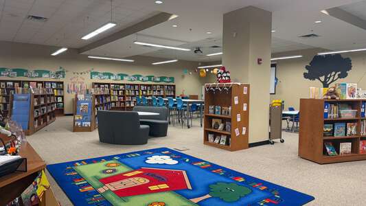 Lake Park Elementary School Media Center in Bethany 3