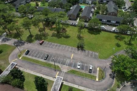 Venetia Elementary School Parking Lot (3 hr min) in Jacksonville