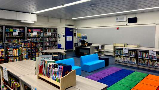 Madera Elementary School Library in Simi Valley