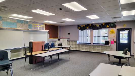 Temecula Luiseno Elementary School Classroom Standard in Temecula