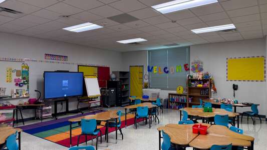 Johnson Elementary School Classroom Standard in Humble