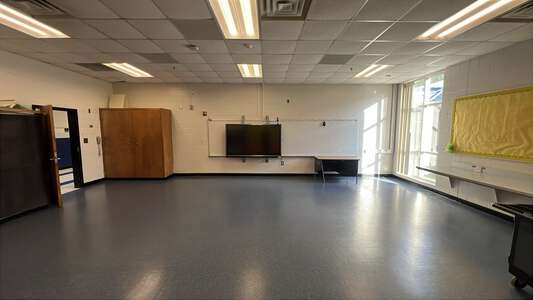 Lake Ridge Elementary School Classroom Standard in Riverdale 3