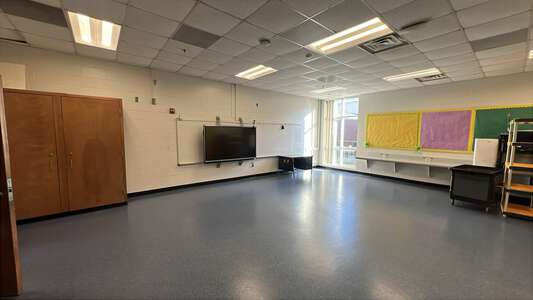 Lake Ridge Elementary School Classroom Standard in Riverdale 4