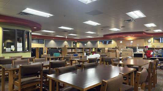 Ridgecrest Elementary School Library in Midwest City 3