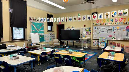 Riverside Leadership Magnet Elementary School Classroom Standard in Wichita 2
