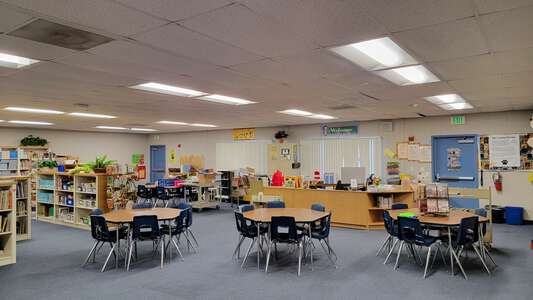 Loma Elementary School Library in Spring Valley