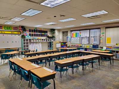 Pinewood Elementary School (OCPS) Classroom Standard in Orlando