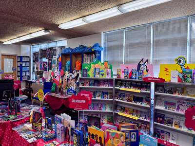Richard Lagow Elementary School Library (Room 119) in Dallas