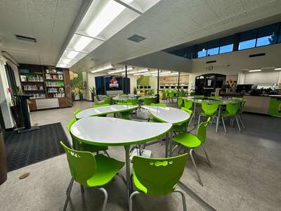 Huntington Middle School Library in San Marino 3