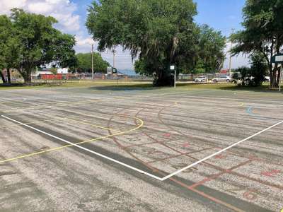 Floral Avenue Elementary School Outdoor Basketball Courts in Bartow