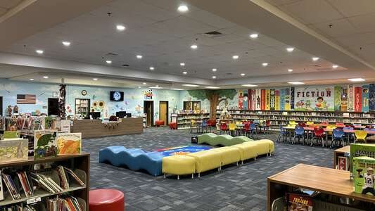 Patrick Elementary School Media Center in Bufiord