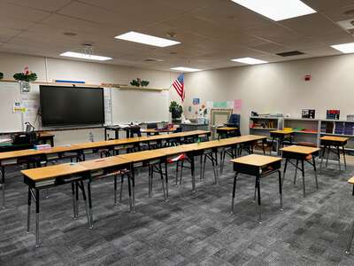 Hummel - John R. Elementary School Classroom Standard in Las Vegas