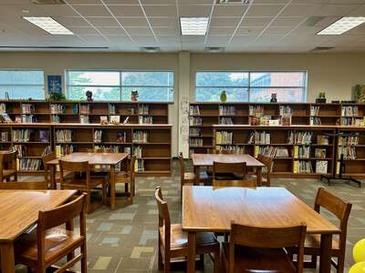 George W. Truett Elementary School Library in Dallas