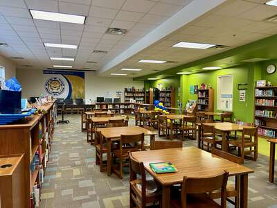 George W. Truett Elementary School Library in Dallas