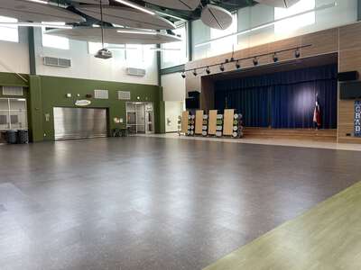 Redbud Elementary School Cafeteria in Round Rock