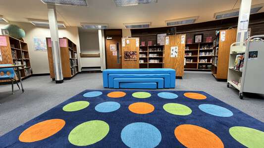 Awbrey Park Elementary School Library in Eugene