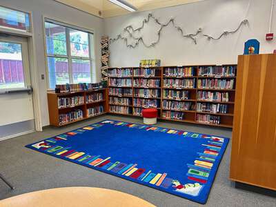Valley Vista Elementary School Library in Petaluma