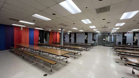Lake Dolloff Elementary School Cafeteria in Auburn