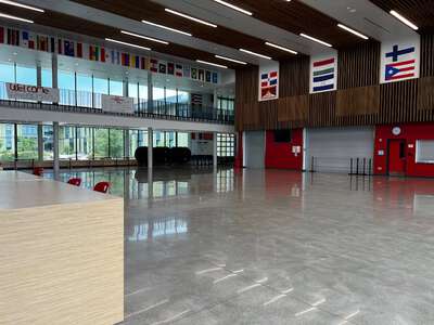 North Eugene High School Cafeteria / Commons in Eugene 4