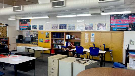 Monte Vista School Classroom Standard in Simi Valley
