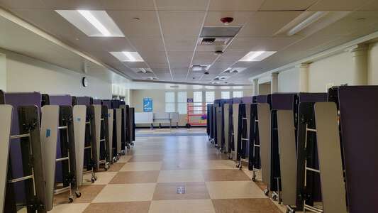 Horace Mann Elementary School Cafeteria in Beverly Hills