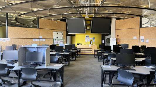 Laney College Computer Lab in Oakland