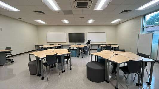 Henry Louis Hank Aaron New Beginnings Academy Classroom Standard in Atlanta 2