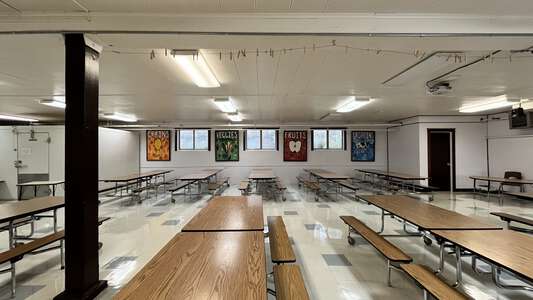 Parkdale Elementary School Cafeteria in Parkdale