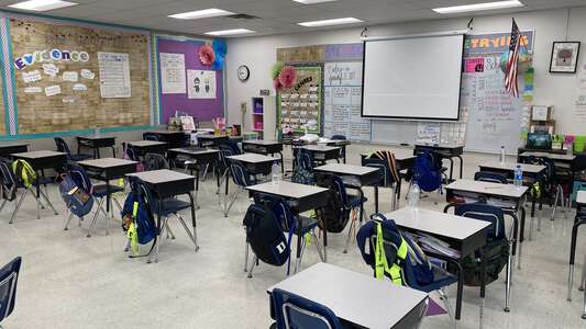 Cimino Elementary School (0802) Classroom Standard in Valrico