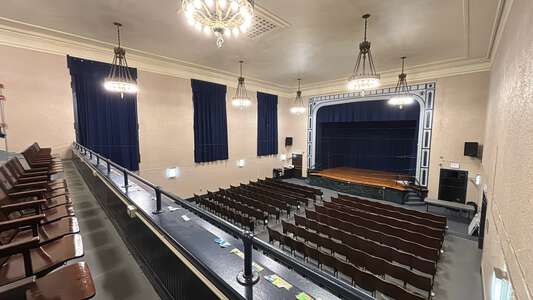 Barry - John Barry Elementary School Assembly Hall in Chicago 5