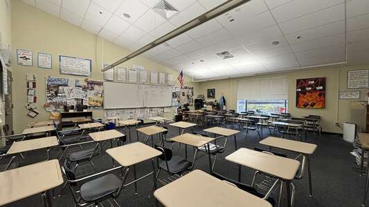 Lakeridge High School Classroom Standard in Lake Oswego 2