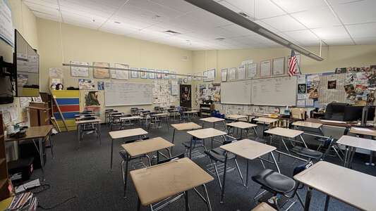 Lakeridge High School Classroom Standard in Lake Oswego 3